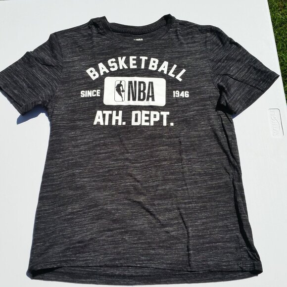NBA Graphic Tee - L - Picture 1 of 4